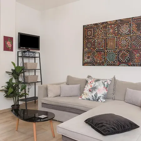 Comfy Apartment Ideal For Two Athens Exterior photo